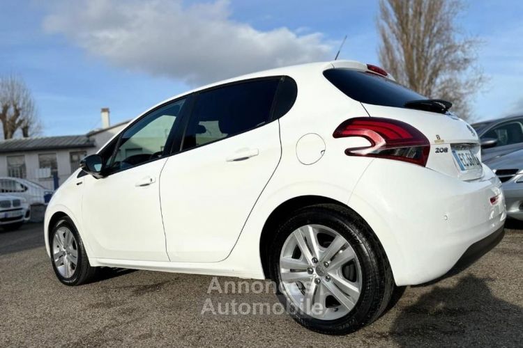 Peugeot 208 1.2 PURETECH 82CH STYLE 5P - <small></small> 6.990 € <small>TTC</small> - #2