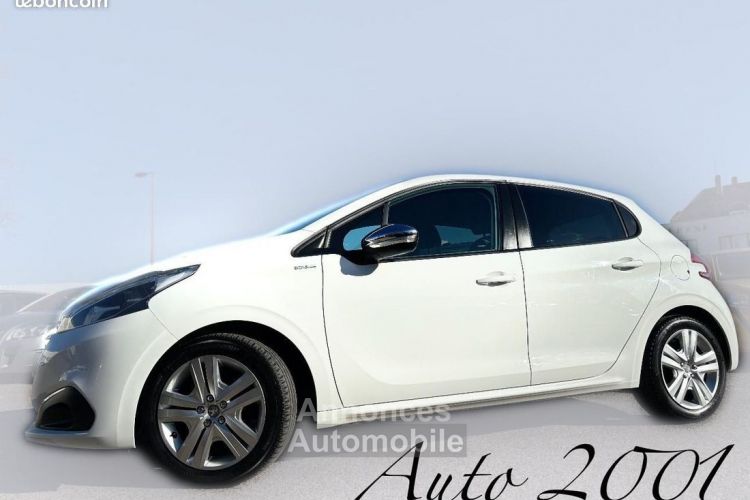 Peugeot 208 1.2 PURETECH 82CH STYLE 5P - <small></small> 7.490 € <small>TTC</small> - #1