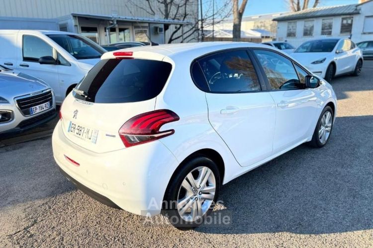 Peugeot 208 1.2 PURETECH 82CH STYLE 5P - <small></small> 7.490 € <small>TTC</small> - #2