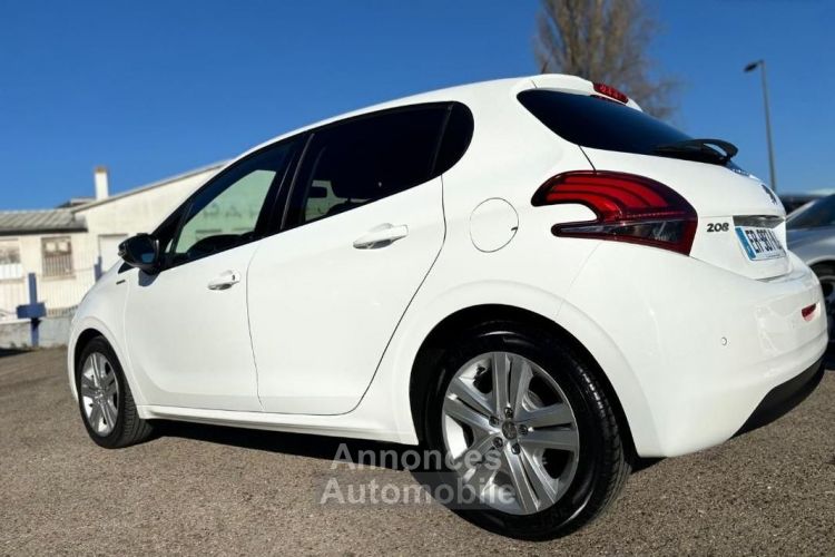 Peugeot 208 1.2 PURETECH 82CH STYLE 5P - <small></small> 7.490 € <small>TTC</small> - #11