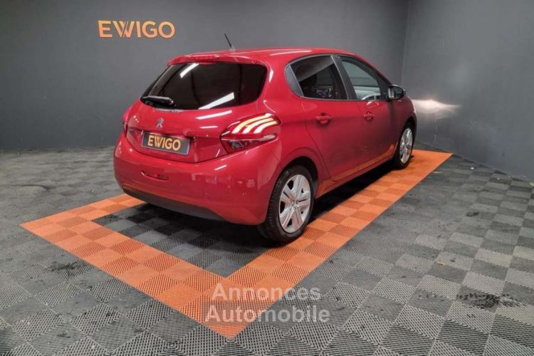 Peugeot 208 1.2 PURETECH 82ch STYLE 5p COURROIE OK - <small></small> 5.990 € <small>TTC</small> - #6