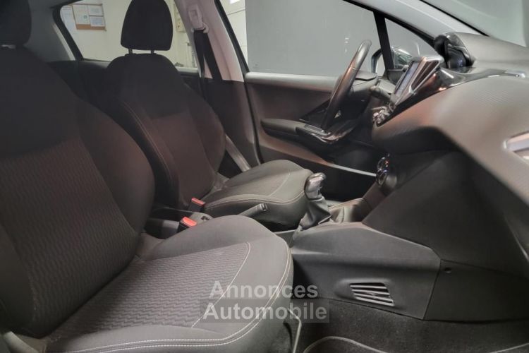 Peugeot 208 1.2 PURETECH 82ch STYLE COURROIE CHANGEE - <small></small> 7.490 € <small>TTC</small> - #8