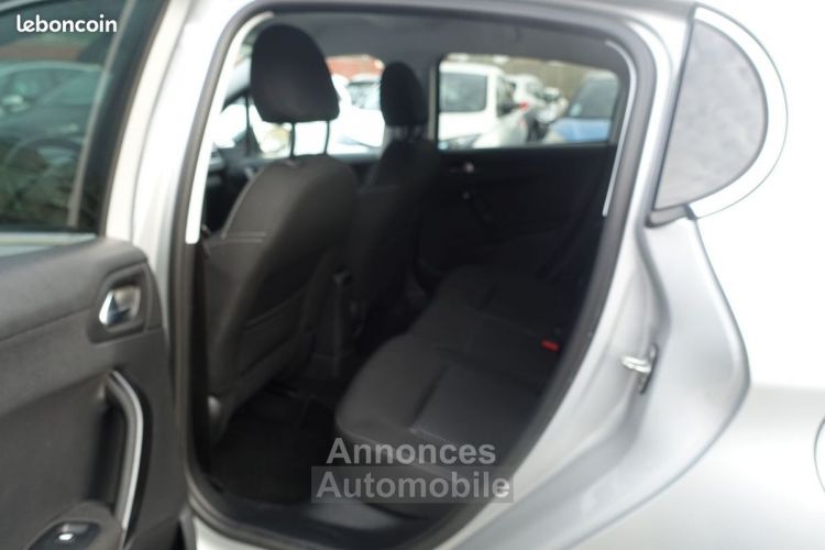 Peugeot 208 1.2 PURETECH 82CH TECH EDITION 5P - <small></small> 10.290 € <small>TTC</small> - #14