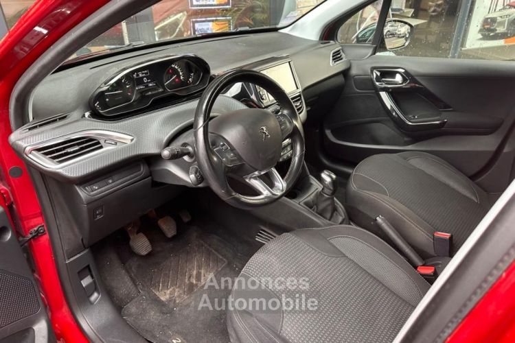 Peugeot 208 1.2 PURETECH 82ch TECH EDITION (similaire GT) - <small></small> 9.990 € <small>TTC</small> - #11