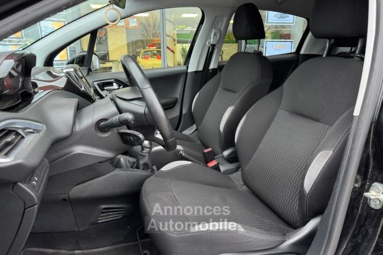 Peugeot 208 1.2 PURETECH STYLE 82ch Boitier Bio Ethanol-Distribution changée - <small></small> 5.800 € <small>TTC</small> - #9