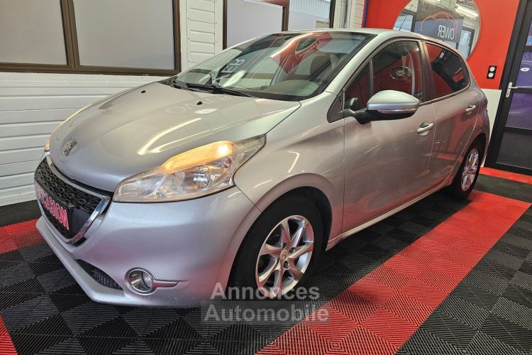 Peugeot 208 1.2 vti 165002 KMS - <small></small> 5.990 € <small>TTC</small> - #1