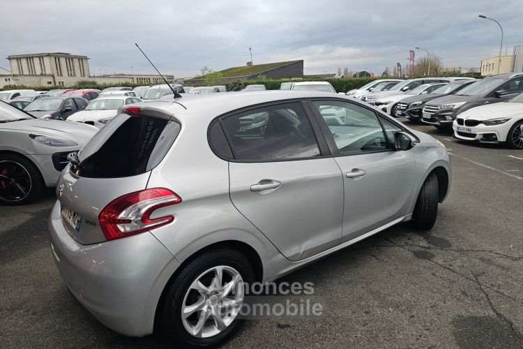 Peugeot 208 1.2 vti 165002 KMS - <small></small> 5.990 € <small>TTC</small> - #6