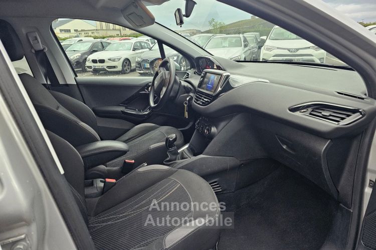 Peugeot 208 1.2 vti 165002 KMS - <small></small> 5.990 € <small>TTC</small> - #8