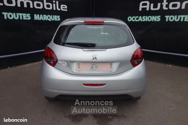 Peugeot 208 1.2 VTI 68ch BVM5 Like 5P - <small></small> 6.990 € <small>TTC</small> - #5