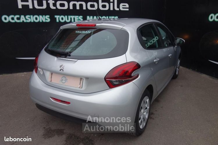 Peugeot 208 1.2 VTI 68ch BVM5 Like 5P - <small></small> 6.990 € <small>TTC</small> - #8