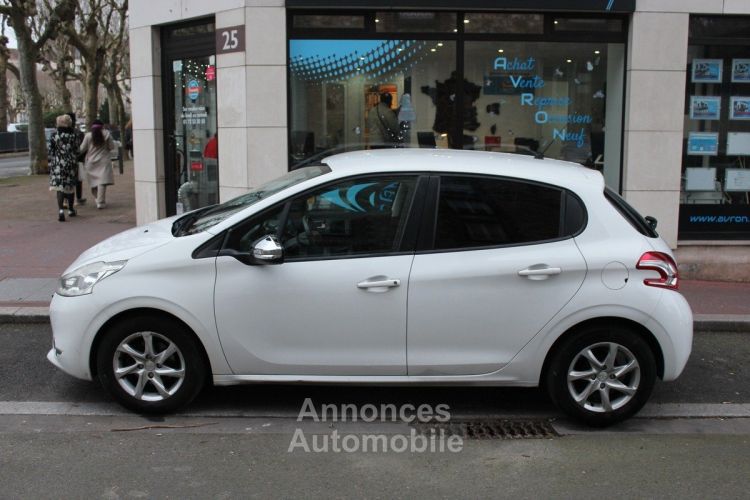 Peugeot 208 1.2 VTI 82 STYLE 5P - <small></small> 6.490 € <small>TTC</small> - #3