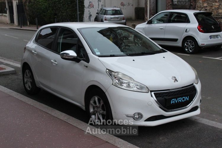 Peugeot 208 1.2 VTI 82 STYLE 5P - <small></small> 6.490 € <small>TTC</small> - #19