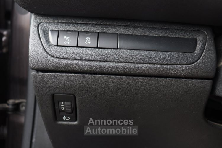 Peugeot 208 1.2 VTi 82 Style BVM5 (Radar AR, Bluetooth) - <small></small> 6.990 € <small>TTC</small> - #32