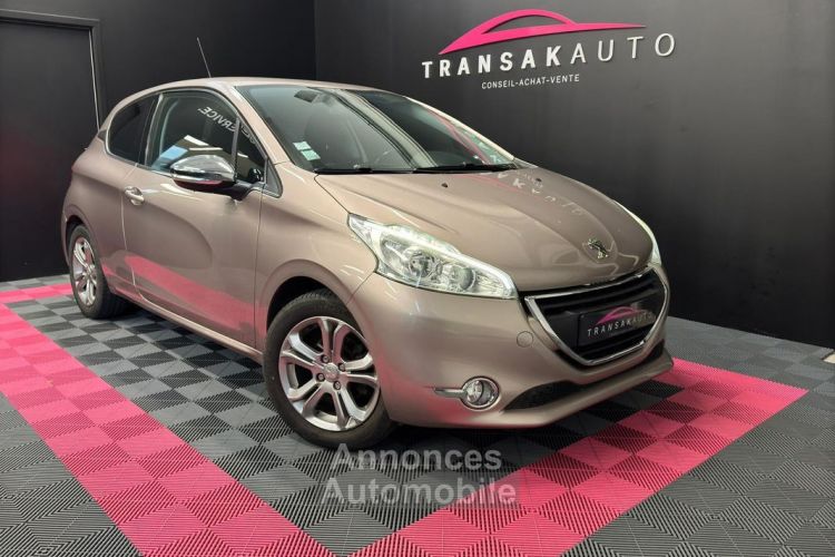 Peugeot 208 1.2 VTi 82ch BVM5 Allure - <small></small> 5.990 € <small>TTC</small> - #1