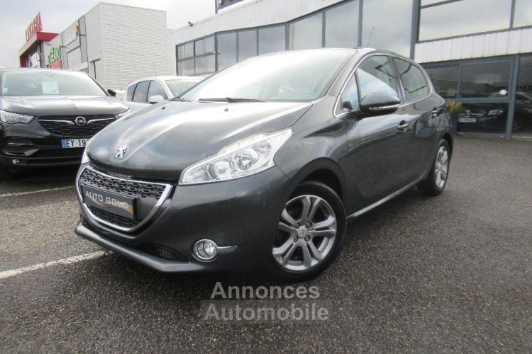 Peugeot 208 1.2 VTi 82ch BVM5 Allure - <small></small> 5.990 € <small>TTC</small> - #1