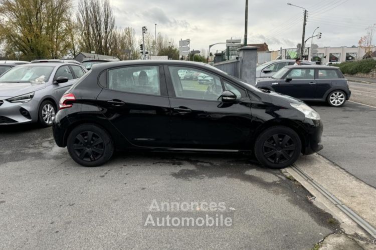 Peugeot 208 1.2 VTi Active + Clim - <small></small> 6.490 € <small>TTC</small> - #6