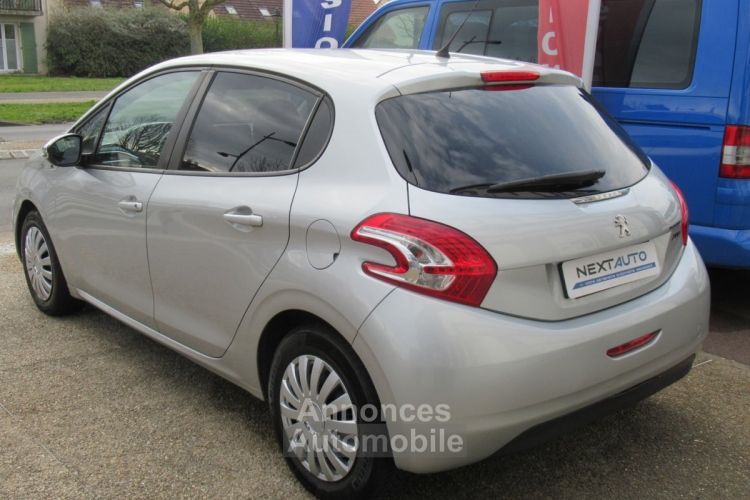 Peugeot 208 1.2 VTI STYLE 5P - <small></small> 5.490 € <small>TTC</small> - #3