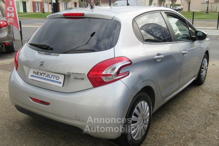 Peugeot 208 1.2 VTI STYLE 5P - <small></small> 5.490 € <small>TTC</small> - #10