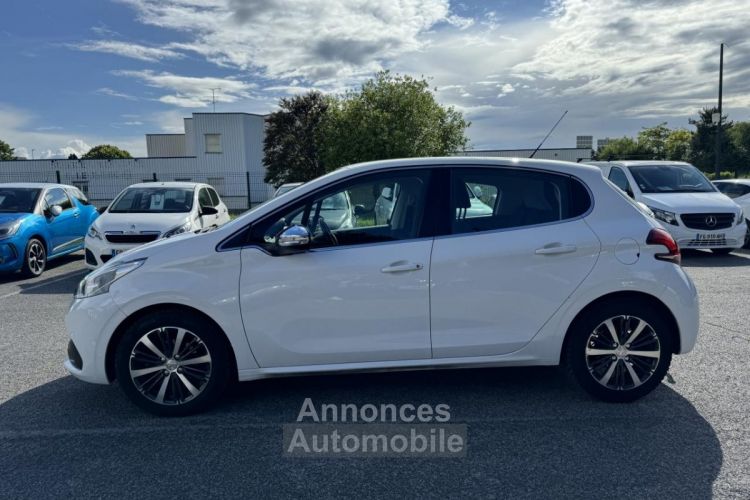 Peugeot 208 1.2i - 110 Allure PHASE 2 - <small></small> 6.990 € <small>TTC</small> - #16