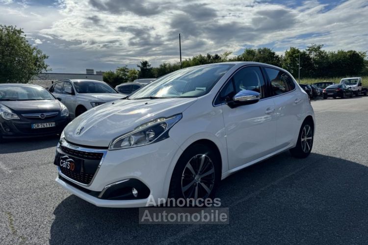 Peugeot 208 1.2i - 110 Allure PHASE 2 - <small></small> 6.990 € <small>TTC</small> - #17