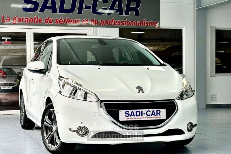 Peugeot 208 1.2i 82cv Allure 5 portes - <small></small> 6.490 € <small>TTC</small> - #1