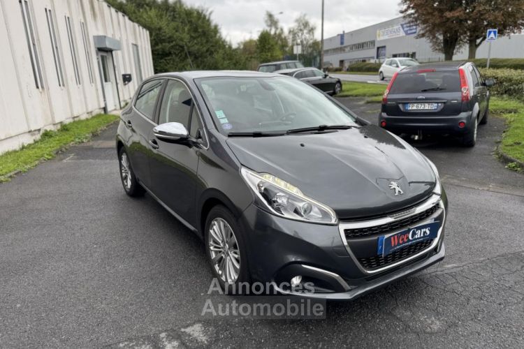 Peugeot 208 1.2i 82cv Allure - Garantie 12 mois - <small></small> 9.990 € <small>TTC</small> - #3