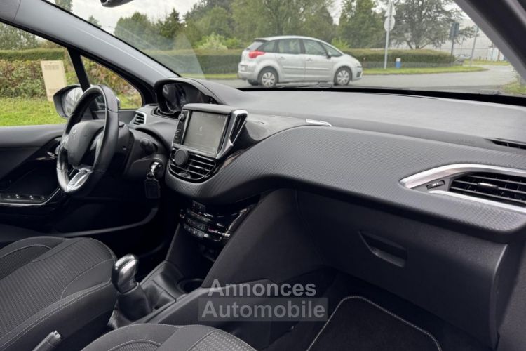 Peugeot 208 1.2i 82cv Allure - Garantie 12 mois - <small></small> 9.990 € <small>TTC</small> - #16