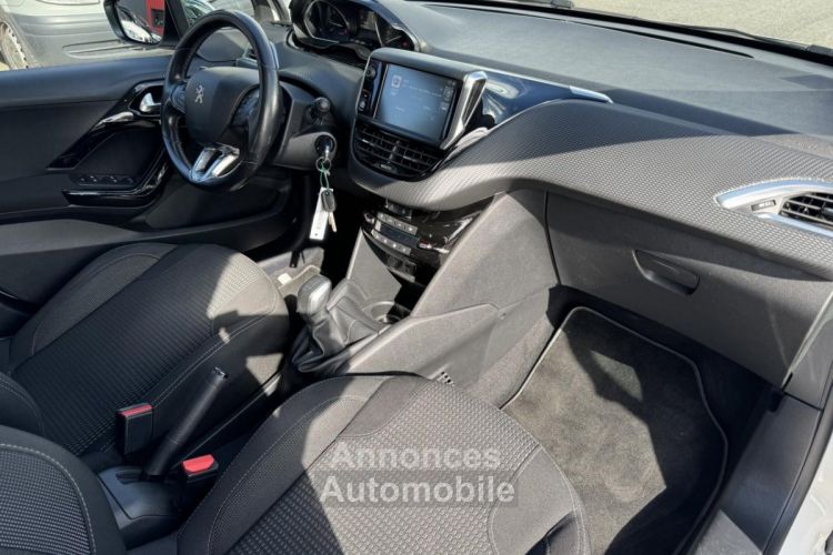 Peugeot 208 1.2i Pure Tech 12V S&S - 110 BERLINE Allure PHASE 2 - <small></small> 7.990 € <small>TTC</small> - #9