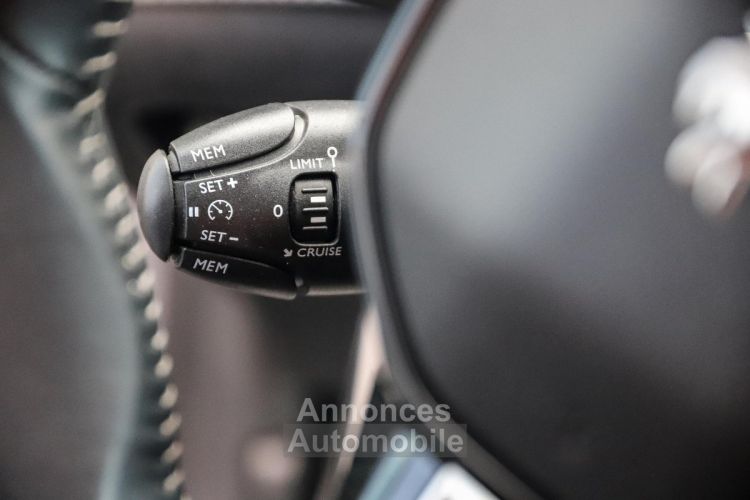 Peugeot 208 1.2i PureTech 100 Allure Business CAMERA GPS VIRTUAL COCKPIT - <small></small> 13.970 € <small></small> - #18