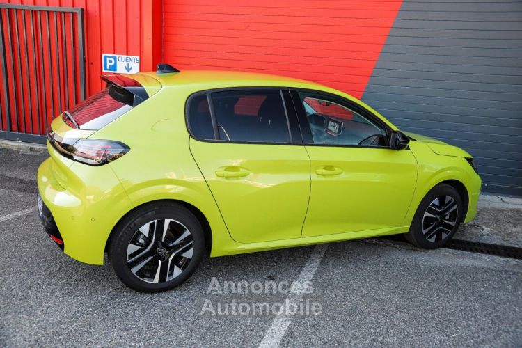 Peugeot 208 1.2i PureTech 100 Allure GPS CAMERA AVANT ET ARRIERE JAUNE AGUEDA - <small></small> 17.970 € <small></small> - #26