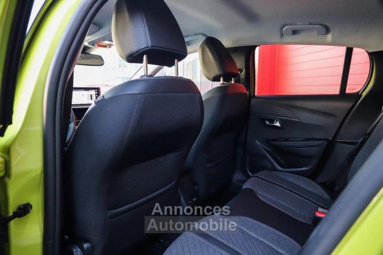 Peugeot 208 1.2i PureTech 100 Allure GPS CAMERA AVANT ET ARRIERE JAUNE AGUEDA - <small></small> 17.970 € <small></small> - #35