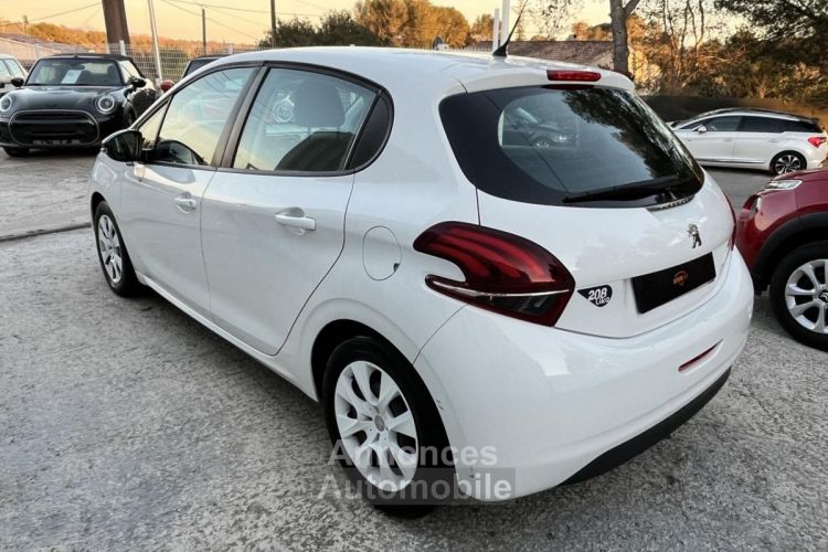 Peugeot 208 1.2i PureTech 12V - 68 BERLINE Like PHASE 2 - <small></small> 7.990 € <small>TTC</small> - #4