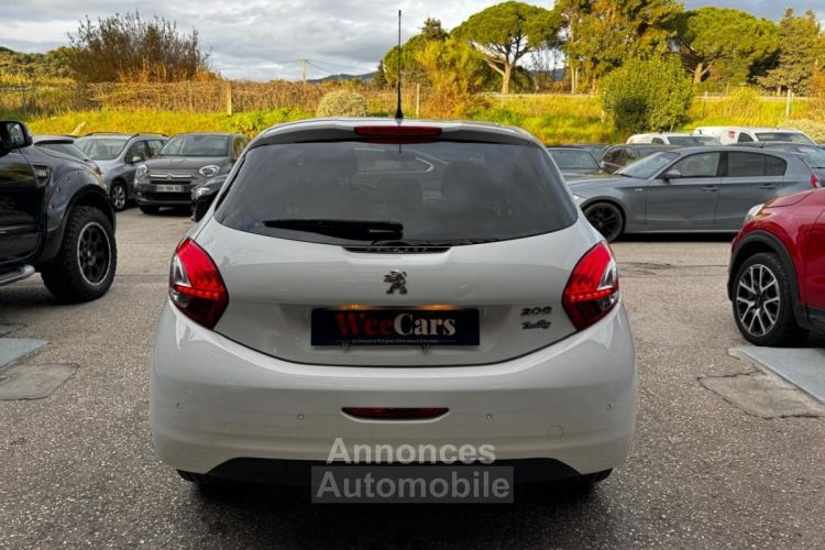 Peugeot 208 1.2i PureTech 12V - 82 BERLINE Style PHASE 1 - <small></small> 7.490 € <small>TTC</small> - #4