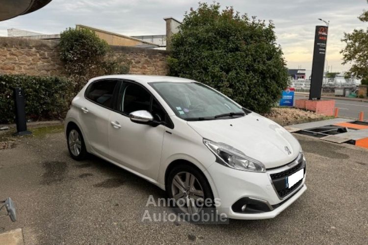 Peugeot 208 1.2i PureTech 12V S&S - 82  BERLINE Signature PHASE 2 - <small></small> 10.990 € <small>TTC</small> - #3