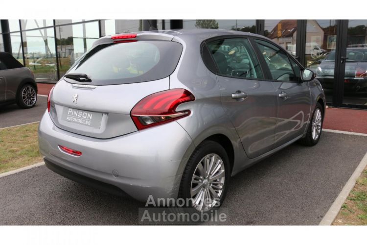 Peugeot 208 1.2i PureTech 12V S&S - 82 BERLINE Active PHASE 2 - <small></small> 11.490 € <small></small> - #10