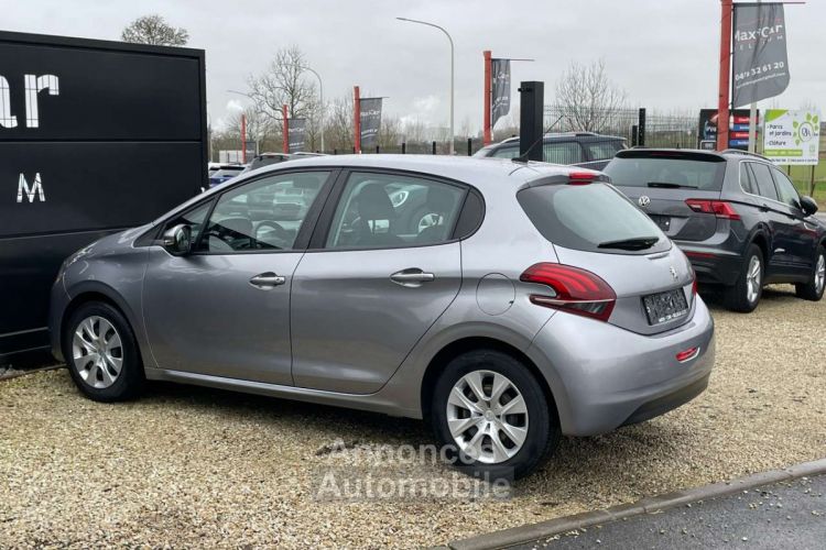 Peugeot 208 1.2i PureTech Like S-Climatisation-Cruise control - <small></small> 9.990 € <small>TTC</small> - #3