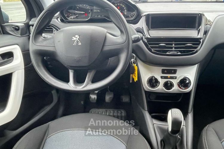 Peugeot 208 1.2i PureTech Like S-Climatisation-Cruise control - <small></small> 9.990 € <small>TTC</small> - #9