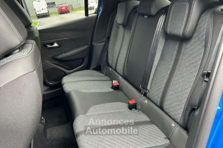 Peugeot 208 1.2i PureTech S&S 100CH Allure - CARPLAY / RADAR AV+AR / LOA 36 mois -296? - <small></small> 19.900 € <small></small> - #20