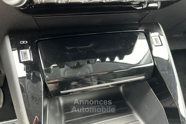 Peugeot 208 1.2i PureTech S&S 100CH Allure - CARPLAY / RADAR AV+AR / LOA 36 mois -296? - <small></small> 19.900 € <small></small> - #25