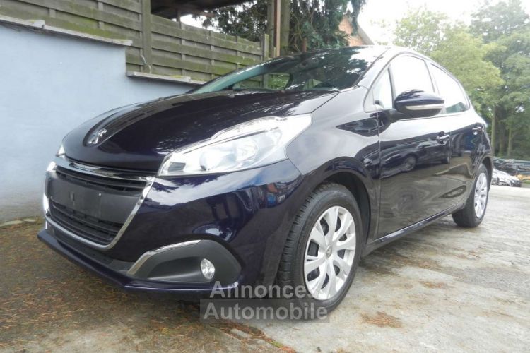 Peugeot 208 1.2i PureTech Style (navigation pdc clim ect) - <small></small> 7.000 € <small>TTC</small> - #6