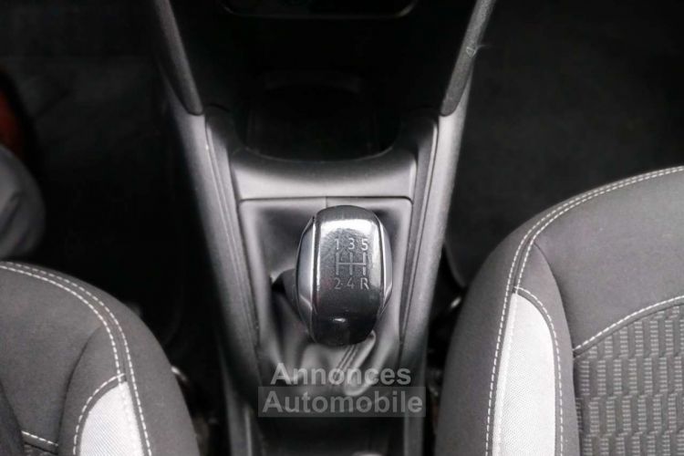 Peugeot 208 1.2i Style-GPS-AIRCO-BLUETOOTH-GARANTIE.12.MOIS- - <small></small> 7.490 € <small>TTC</small> - #18