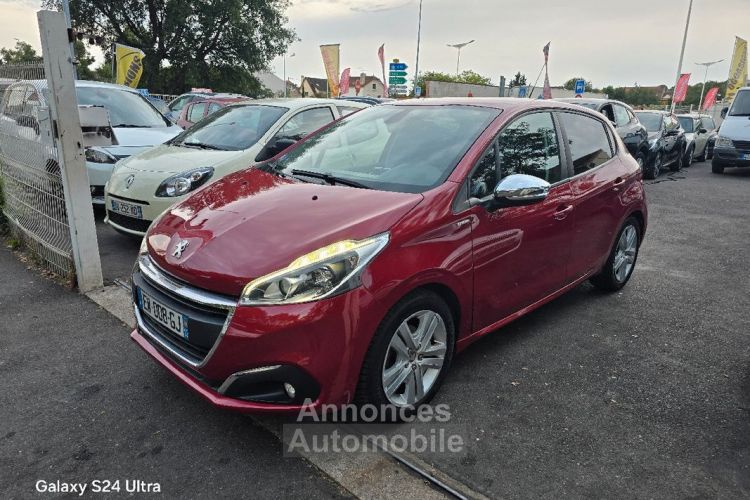 Peugeot 208 1.2l Ess 82 style 03-2018 - <small></small> 7.990 € <small>TTC</small> - #1