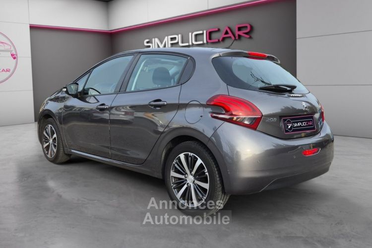 Peugeot 208 1.2VTI 82ch BVM5 ALLURE/CARPLAY/TOIT PANO/SIEGES CHAUFFANTS/COURROIE NEUVE/GARANTIE 12 MOIS - <small></small> 8.480 € <small>TTC</small> - #3