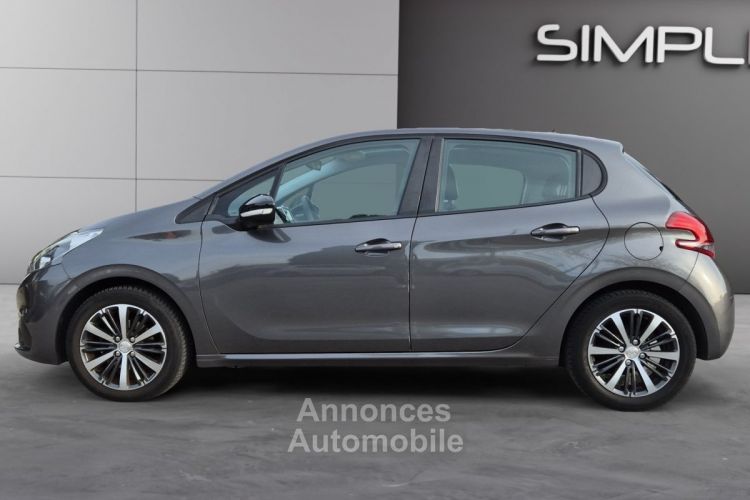 Peugeot 208 1.2VTI 82ch BVM5 ALLURE/CARPLAY/TOIT PANO/SIEGES CHAUFFANTS/COURROIE NEUVE/GARANTIE 12 MOIS - <small></small> 8.480 € <small>TTC</small> - #6