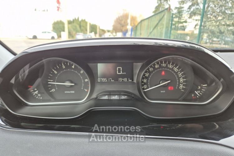 Peugeot 208 1.2VTI 82ch BVM5 ALLURE/CARPLAY/TOIT PANO/SIEGES CHAUFFANTS/COURROIE NEUVE/GARANTIE 12 MOIS - <small></small> 8.480 € <small>TTC</small> - #15