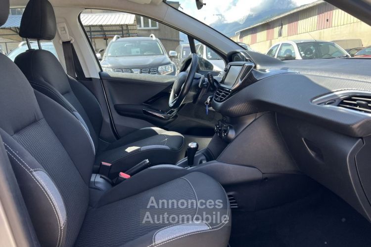 Peugeot 208 1.4 E-HDI FAP BUSINESS BMP5 5P / CRITERE 2 / - <small></small> 9.900 € <small>TTC</small> - #9