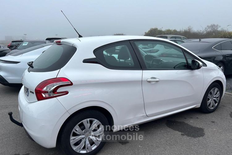 Peugeot 208 1.4 HDi 68ch BVM5 Active - <small></small> 6.890 € <small>TTC</small> - #2