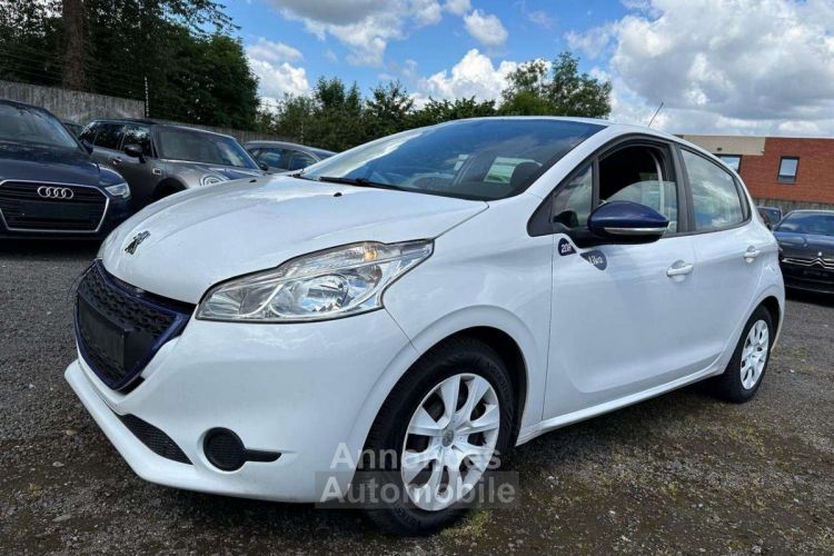 Peugeot 208 1.4 HDi 68cv 5P Série Like - <small></small> 5.490 € <small>TTC</small> - #6