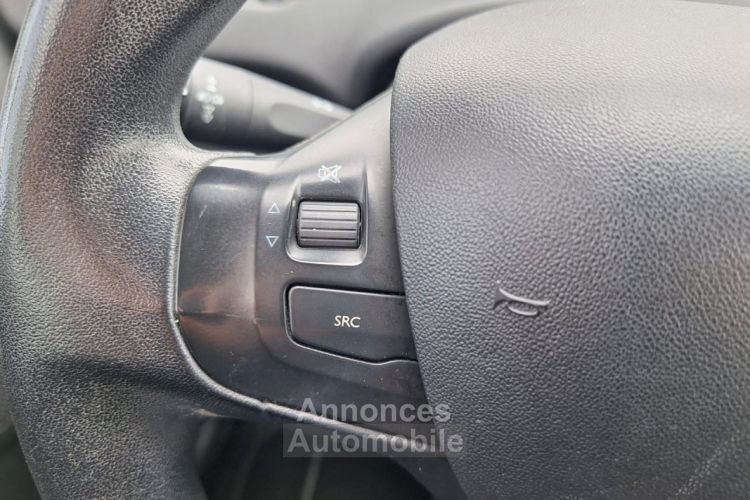 Peugeot 208 1.4 HDI 70 Active 2eme main - <small></small> 8.490 € <small>TTC</small> - #28