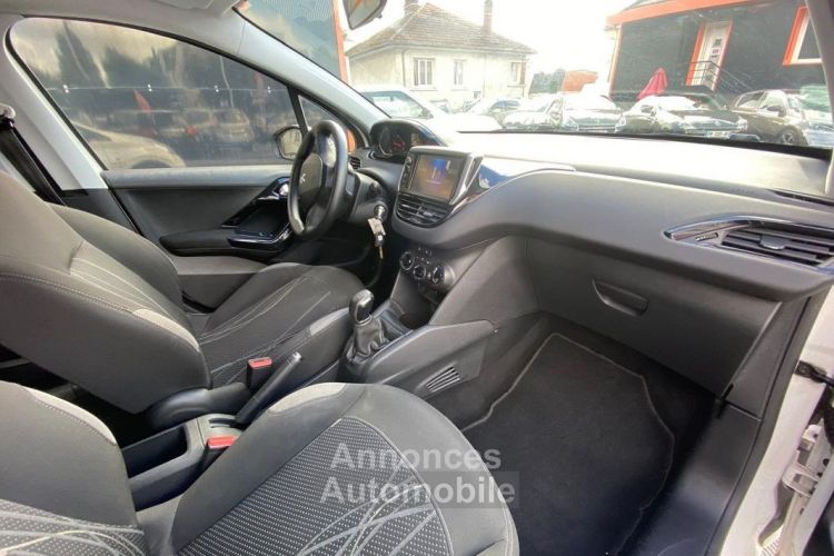 Peugeot 208 1.4 HDI FAP ACTIVE 5P - <small></small> 5.490 € <small>TTC</small> - #4